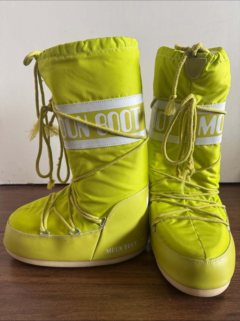 Moon Boot Neon Yellow Lace-Up Snow Boots